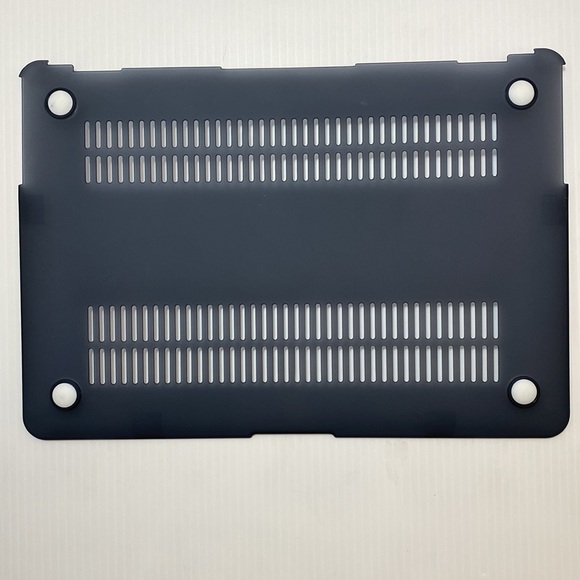 iBenzer 2 in 1 So...66 Macbook Case - Picture 5 of 10